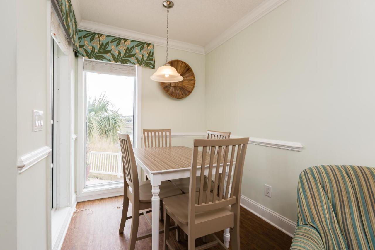 Sands Beach Club Briarcliffe Acres Екстериор снимка